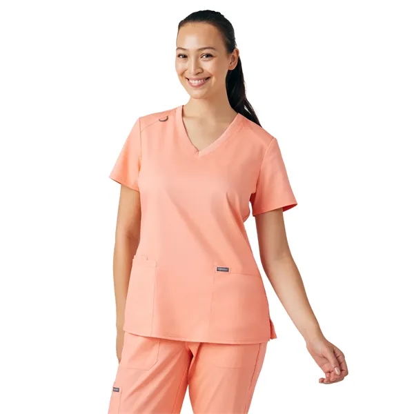 Landau - ProFlex - Women's 3-Pocket V-Neck Top - Landau - ProFlex - Women's 3-Pocket V-Neck Top - Image 9 of 37
