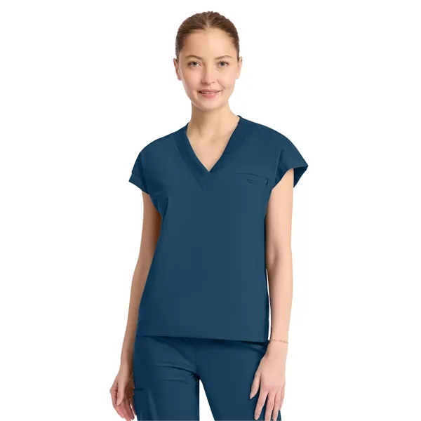 Infinity Pursuit - Women's 1-Pocket V-Neck Top - Infinity Pursuit - Women's 1-Pocket V-Neck Top - Image 5 of 15