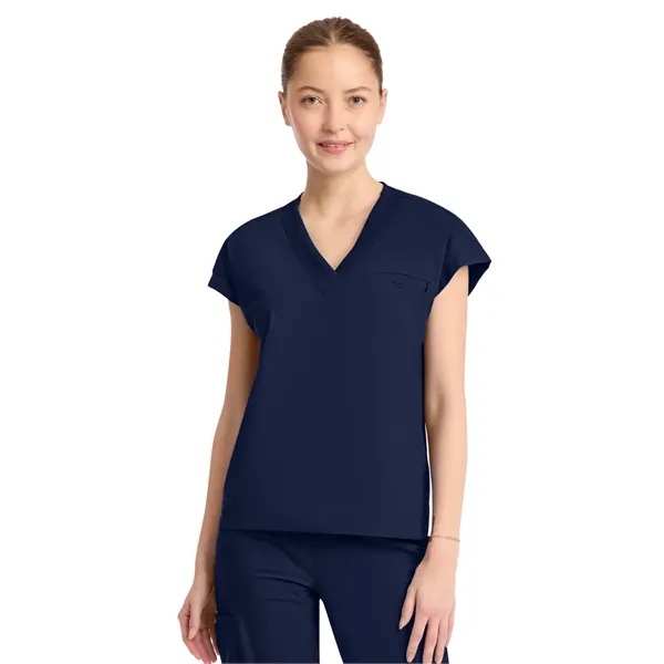 Infinity Pursuit - Women's 1-Pocket V-Neck Top - Infinity Pursuit - Women's 1-Pocket V-Neck Top - Image 7 of 15