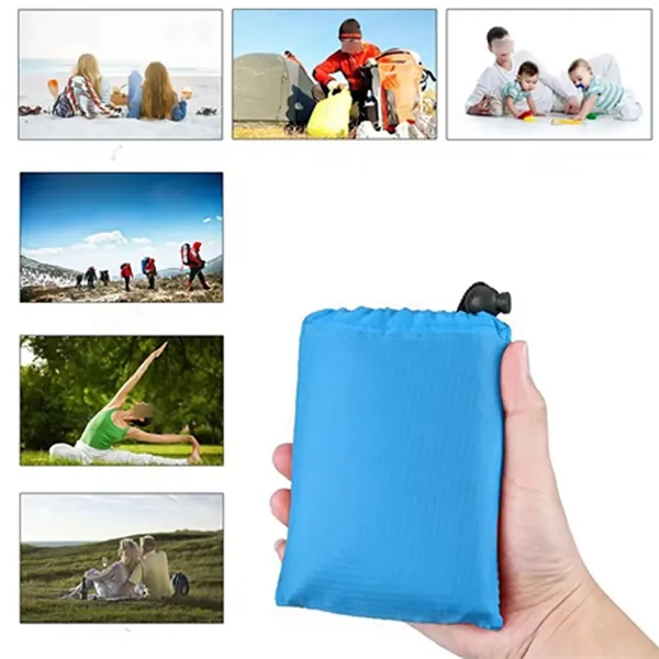 Lightweight Waterproof Outdoor Picnic Mat Foldable Compact - Lightweight Waterproof Outdoor Picnic Mat Foldable Compact - Image 3 of 11
