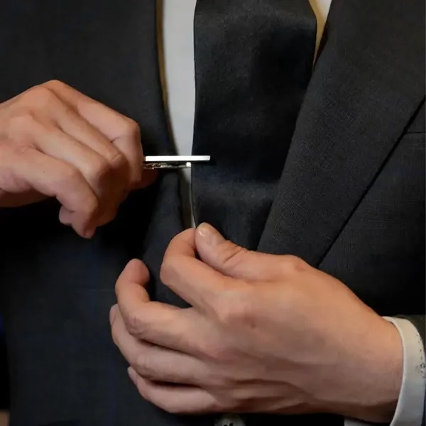 This stainless steel tie clip is the perfect finishing touch - This stainless steel tie clip is the perfect finishing touch - Image 2 of 8