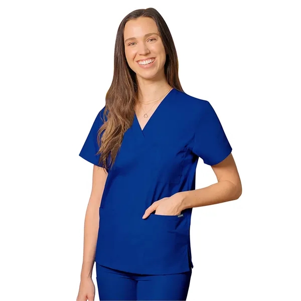 Adar - Universal - Unisex 3-Pocket V-Neck Top - Adar - Universal - Unisex 3-Pocket V-Neck Top - Image 26 of 41
