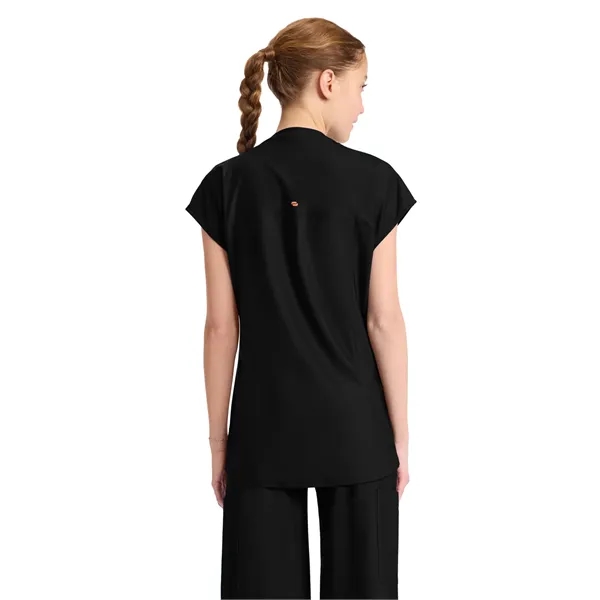 Infinity GNR8 Kinetic - Women's 2-Pocket Henley Top - Infinity GNR8 Kinetic - Women's 2-Pocket Henley Top - Image 1 of 11