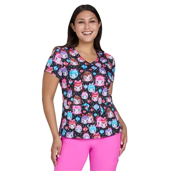 Artist Series - Women's Two-Pocket Print Top - Artist Series - Women's Two-Pocket Print Top - Image 3 of 15