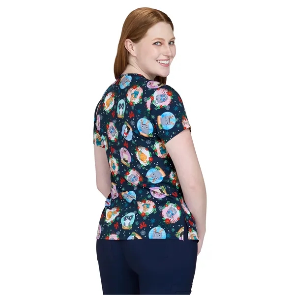 Artist Series - Women's Two-Pocket Print Top - Artist Series - Women's Two-Pocket Print Top - Image 4 of 15