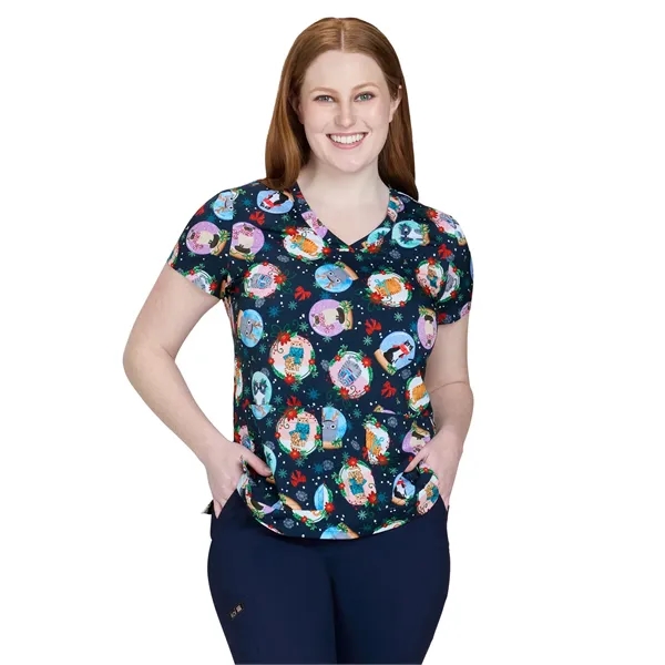 Artist Series - Women's Two-Pocket Print Top - Artist Series - Women's Two-Pocket Print Top - Image 5 of 15