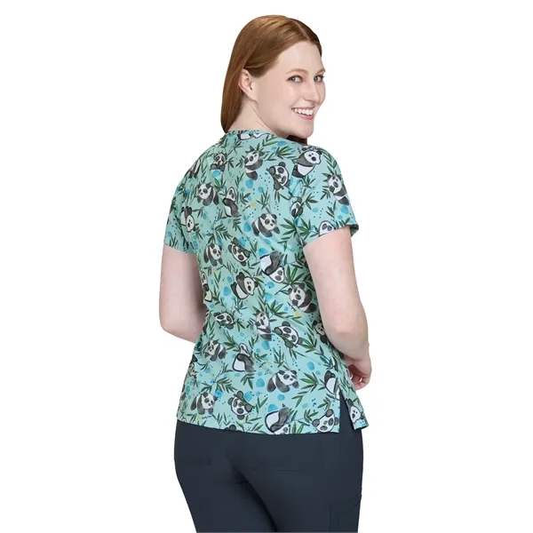 Artist Series - Women's Two-Pocket Print Top - Artist Series - Women's Two-Pocket Print Top - Image 6 of 15