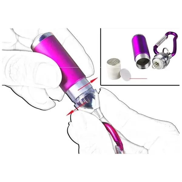 Mini Zoomable LED Flashlight Keychain with Carabiner - Mini Zoomable LED Flashlight Keychain with Carabiner - Image 2 of 4