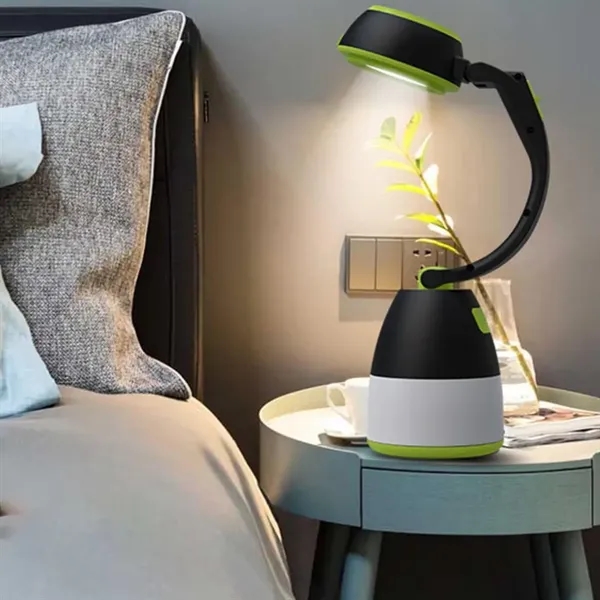 Portable Outdoor Lantern with Carry Handle - Portable Outdoor Lantern with Carry Handle - Image 5 of 7