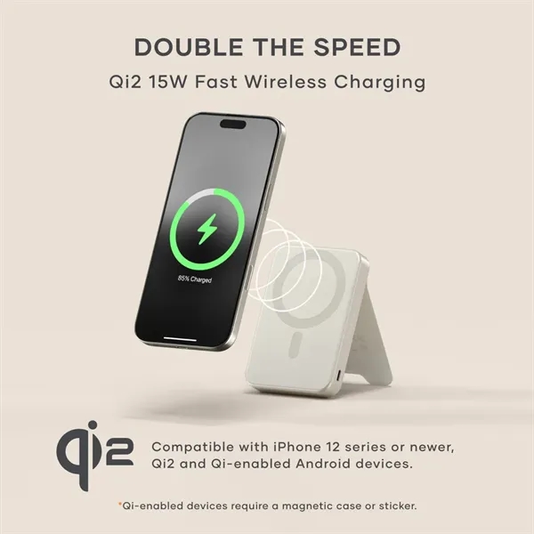 SATECHI® Qi2 10K Magnetic Power Bank w/Stand - SATECHI® Qi2 10K Magnetic Power Bank w/Stand - Image 4 of 11