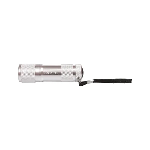 9 LED Metal Flashlight - 9 LED Metal Flashlight - Image 4 of 7