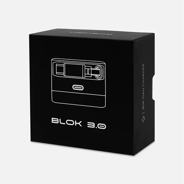 Blok 3.0 - 30W GAN Compact Wall Charger w/ Retractable Cable - Blok 3.0 - 30W GAN Compact Wall Charger w/ Retractable Cable - Image 3 of 4