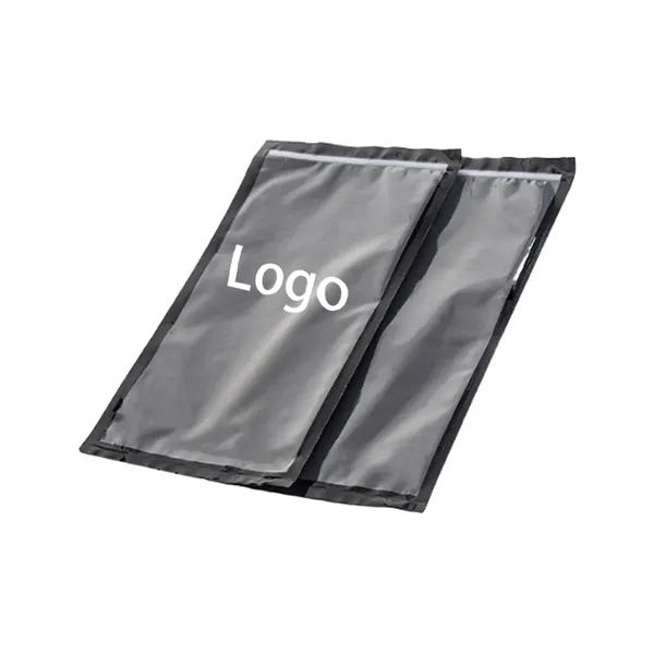 Premium Sealed Plastic Travel Humidor Pouch - Premium Sealed Plastic Travel Humidor Pouch - Image 0 of 1