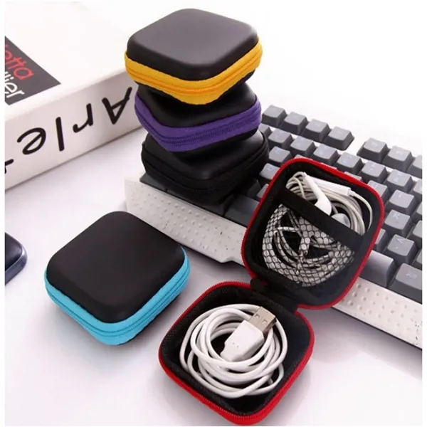 Travel Bag Carrying Headphones Case - Travel Bag Carrying Headphones Case - Image 2 of 2