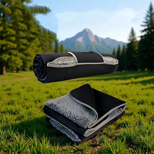 Waterproof Picnic Blanket - Waterproof Picnic Blanket - Image 3 of 6