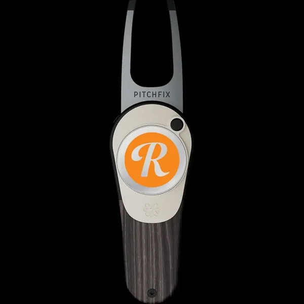 Custom PitchFix Woodie Divot Tool