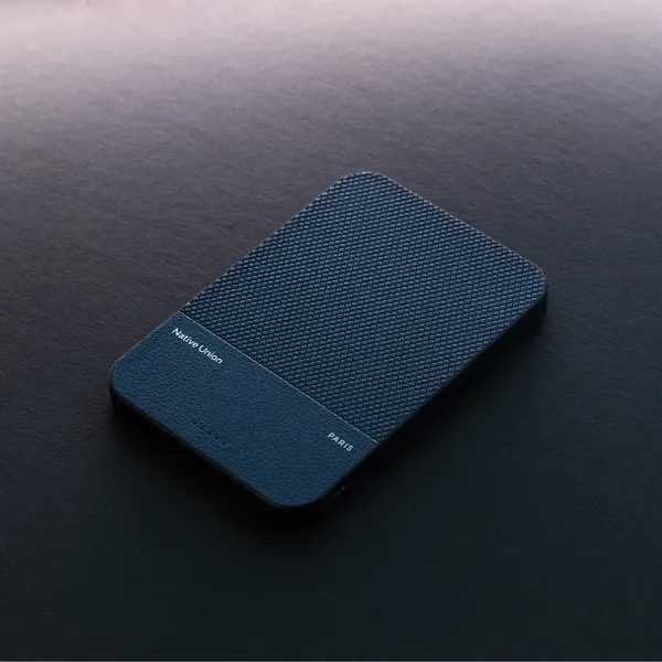 Native Union (RE)Classic Magnetic Power Bank 5000mAh - Native Union (RE)Classic Magnetic Power Bank 5000mAh - Image 5 of 11