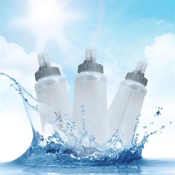 11.8oz TPU Foldable Outdoor Sports Bottle with Lid - 11.8oz TPU Foldable Outdoor Sports Bottle with Lid - Image 4 of 5