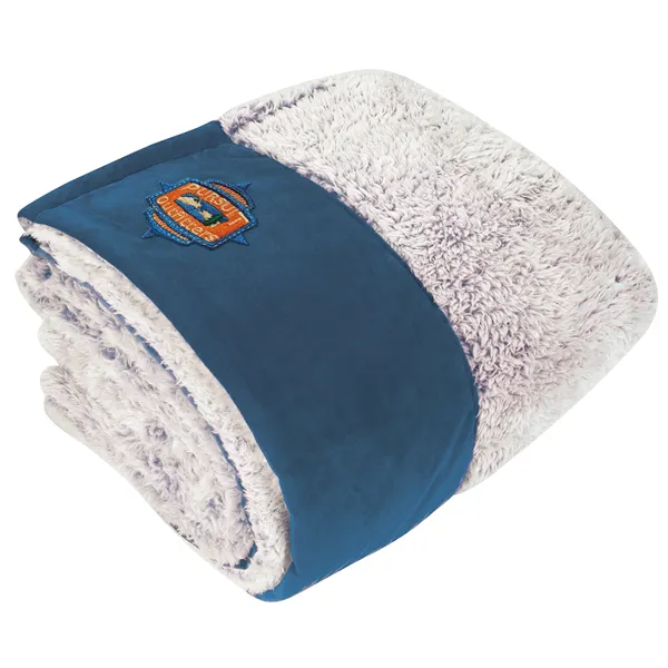 Good Value™ Super-Soft Plush Blanket - Good Value™ Super-Soft Plush Blanket - Image 2 of 8