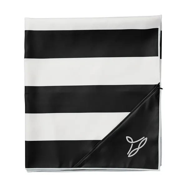 econscious Playa Recycled Microfibre Towel - econscious Playa Recycled Microfibre Towel - Image 2 of 15