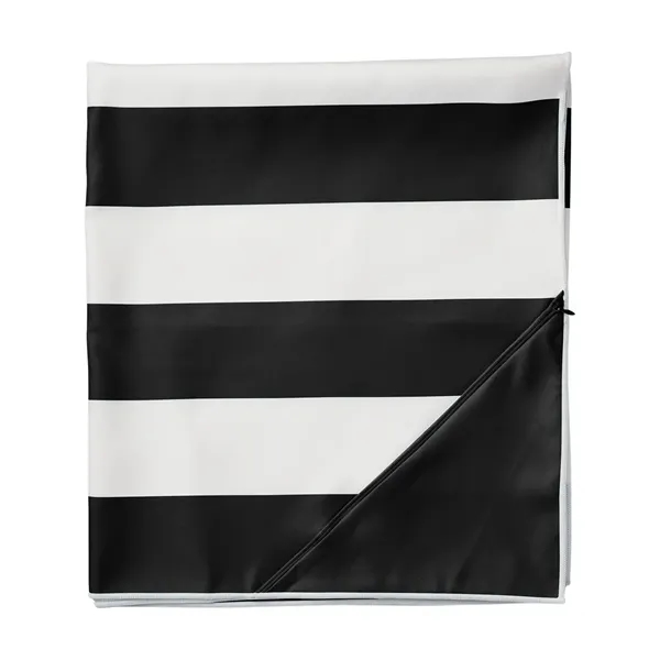 econscious Playa Recycled Microfibre Towel - econscious Playa Recycled Microfibre Towel - Image 4 of 15