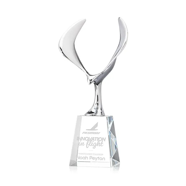 Maverick Eagle Award on Celestina Base - Clear