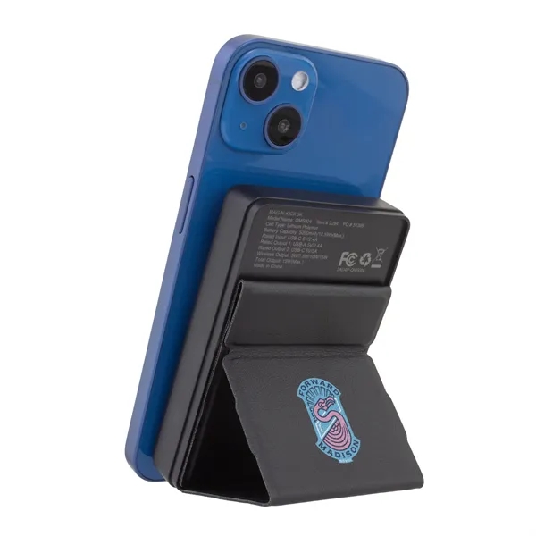 Energizer Brand, 5000 mAH Power Bank, Mag-N-Kick™ 5K - Energizer Brand, 5000 mAH Power Bank, Mag-N-Kick™ 5K - Image 11 of 13