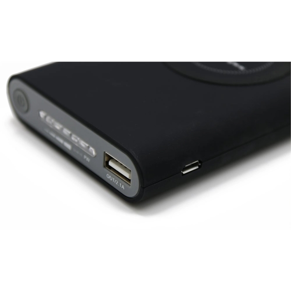 Power Bank QI Wireless Phone Charging Station - 8000 MAh - Power Bank QI Wireless Phone Charging Station - 8000 MAh - Image 5 of 5