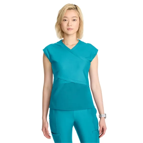 Infinity GNR8 Kinetic - Women's 2-Pocket V-Neck Top - Infinity GNR8 Kinetic - Women's 2-Pocket V-Neck Top - Image 0 of 14