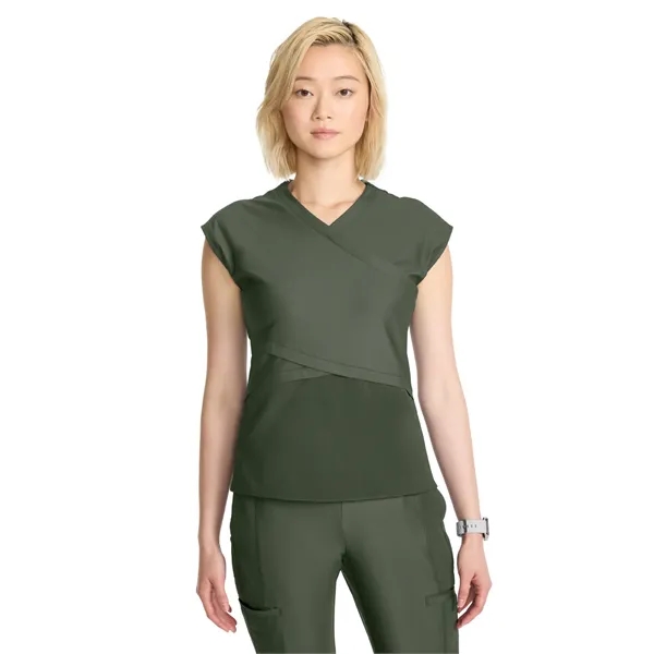 Infinity GNR8 Kinetic - Women's 2-Pocket V-Neck Top - Infinity GNR8 Kinetic - Women's 2-Pocket V-Neck Top - Image 12 of 14