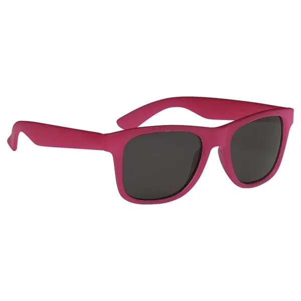 Color Changing Malibu Sunglasses - Color Changing Malibu Sunglasses - Image 11 of 36