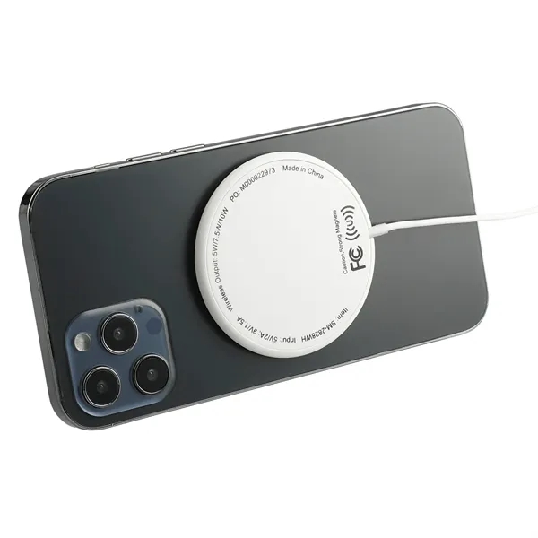 MagClick™ Fast Wireless Charging Pad - MagClick™ Fast Wireless Charging Pad - Image 15 of 17