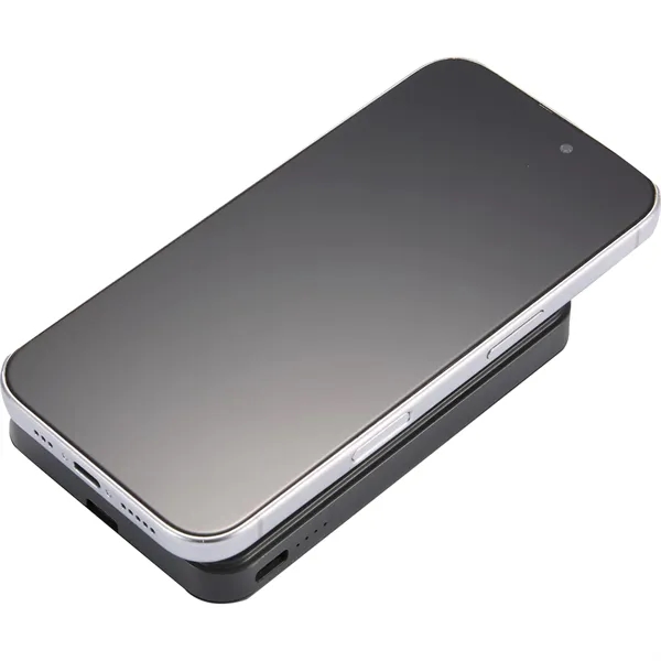 Solekick™ UL Listed MagClick™ Wireless Power Bank - Solekick™ UL Listed MagClick™ Wireless Power Bank - Image 6 of 10