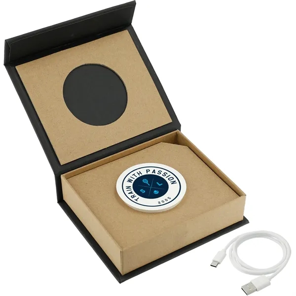 Recycled ABS MagClick™ Fast Wireless Charging Pad - Recycled ABS MagClick™ Fast Wireless Charging Pad - Image 3 of 7