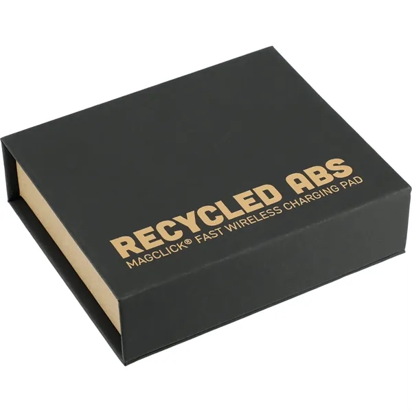 Recycled ABS MagClick™ Fast Wireless Charging Pad - Recycled ABS MagClick™ Fast Wireless Charging Pad - Image 7 of 7