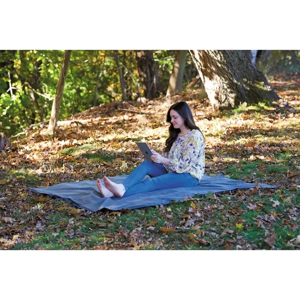 High Sierra® Oversize Picnic Blanket - High Sierra® Oversize Picnic Blanket - Image 2 of 6