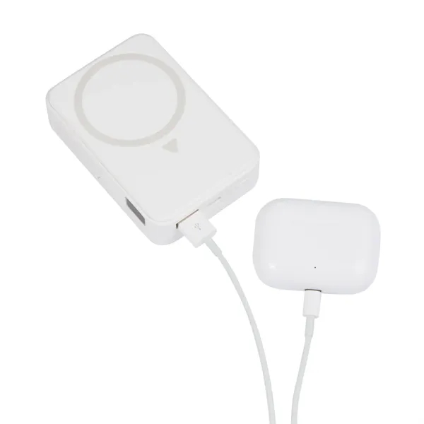 Quik Stand 10000 mAh MagClick™ Wireless Power Bank - Quik Stand 10000 mAh MagClick™ Wireless Power Bank - Image 3 of 9