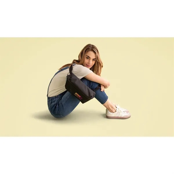 CamelBak Pivot RPET Belt Sling - CamelBak Pivot RPET Belt Sling - Image 8 of 24