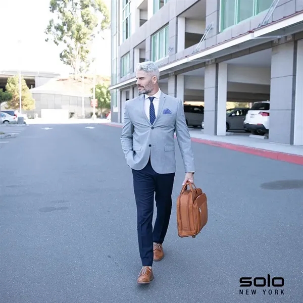 Solo New York Walker Leather Rolling Case - Solo New York Walker Leather Rolling Case - Image 7 of 8