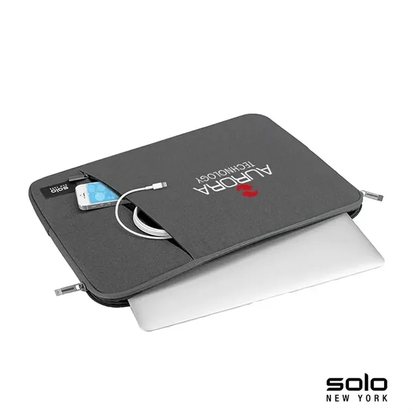 Solo New York 13.3" Oswald Laptop Sleeve - Solo New York 13.3" Oswald Laptop Sleeve - Image 4 of 14