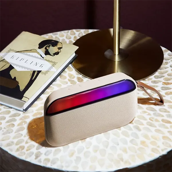 Walton 5W Wireless Speaker - Walton 5W Wireless Speaker - Image 7 of 16