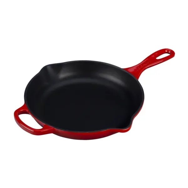 Le Creuset&nbsp;9-inch Signature Skillet - Le Creuset&nbsp;9-inch Signature Skillet - Image 0 of 0