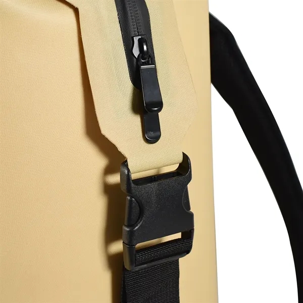 Ice River Extreme Backpack Cooler - Ice River Extreme Backpack Cooler - Image 10 of 13