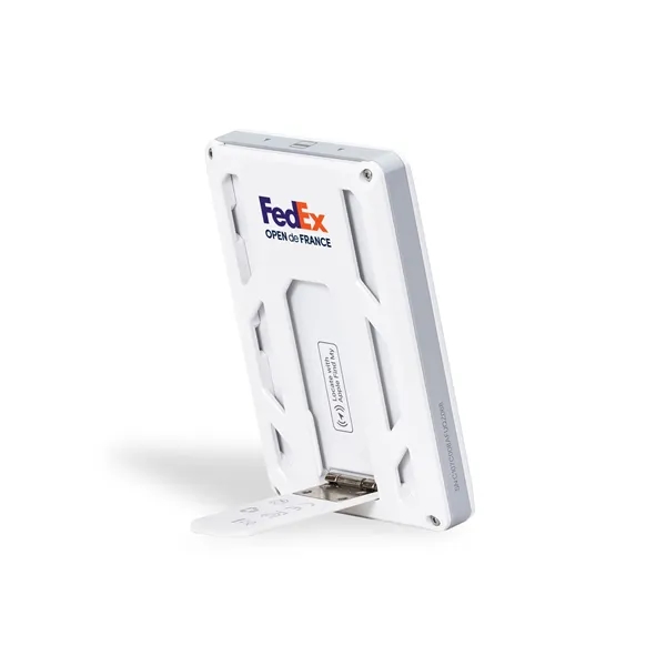 Volaris 5K mAh MagSafe Power Bank Card Holder aApple Tracker - Volaris 5K mAh MagSafe Power Bank Card Holder aApple Tracker - Image 1 of 10