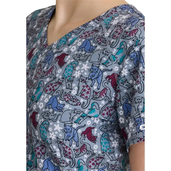 Skechers - Women's Three-Pocket V-Neck Reliance Print Scr... - Skechers - Women's Three-Pocket V-Neck Reliance Print Scr... - Image 16 of 17