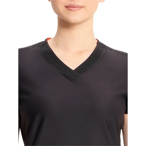 Infinity GNR8 Kinetic - Women's 2-Pocket V-Neck Top - Infinity GNR8 Kinetic - Women's 2-Pocket V-Neck Top - Image 5 of 20