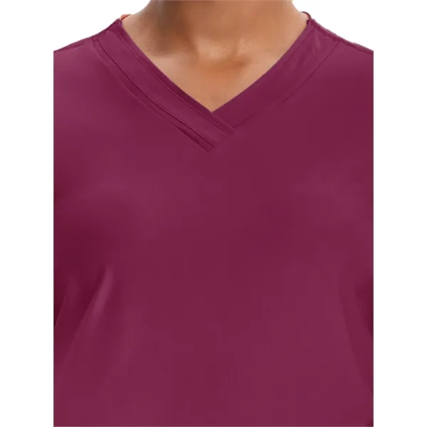 Infinity GNR8 Kinetic - Women's 2-Pocket V-Neck Top - Infinity GNR8 Kinetic - Women's 2-Pocket V-Neck Top - Image 20 of 20