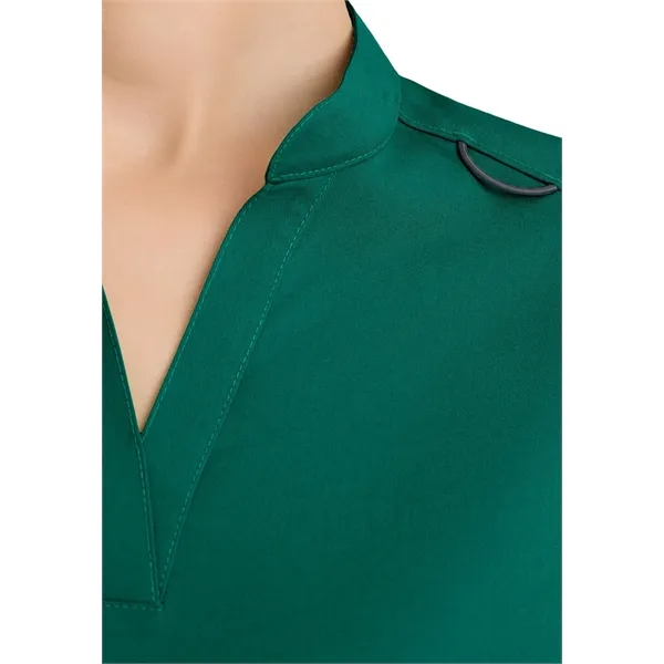 Grey's Anatomy Spandex Stretch - Women's Two-Pocket Avery... - Grey's Anatomy Spandex Stretch - Women's Two-Pocket Avery... - Image 21 of 44