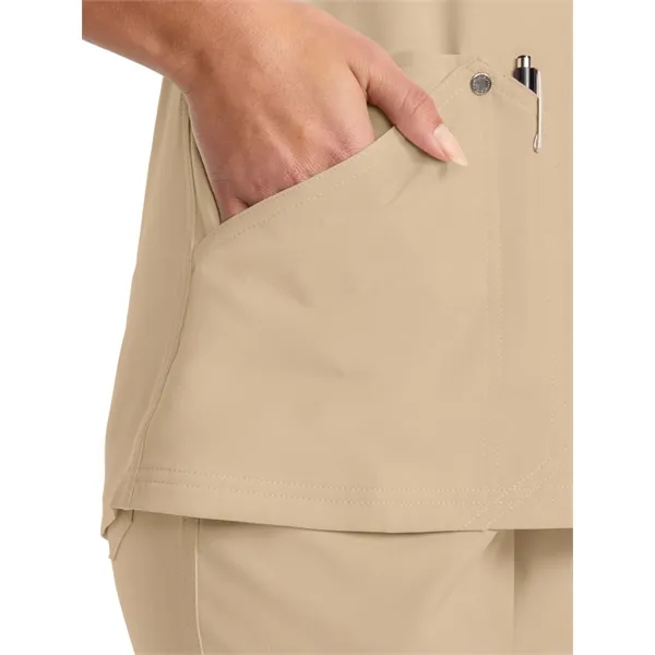 Dickies Medical - EDS NXT - Women's 4-Pocket V-Neck Top - Dickies Medical - EDS NXT - Women's 4-Pocket V-Neck Top - Image 25 of 41
