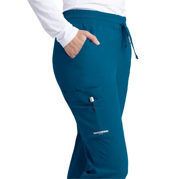 Skechers - Women's Four-Pocket Low-Rise Theory Jogger Scr... - Skechers - Women's Four-Pocket Low-Rise Theory Jogger Scr... - Image 2 of 53